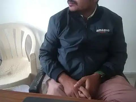 Snapshot of naughtymike0007 chatting on November 2025 09:36:01 AM naughtymike0007 online show from November 2025 09:36:01 AM