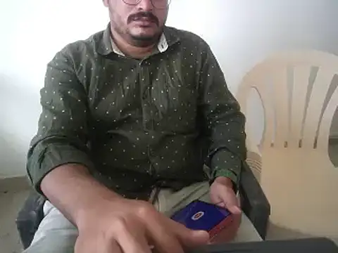 Snapshot of naughtymike0007 chatting on November 2025 08:48:02 AM naughtymike0007 online show from November 2025 08:48:02 AM