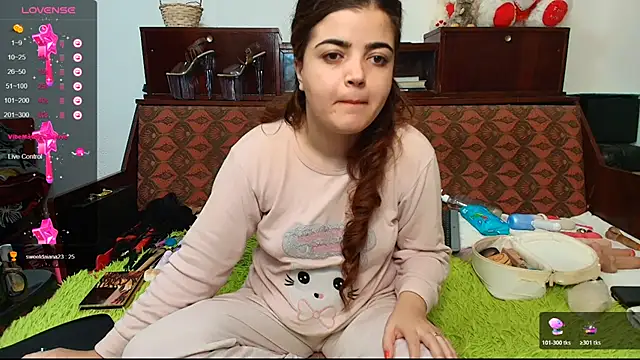 Snapshot of Anasunshine12 chatting on October 2025 01:50:02 AM Anasunshine12 online show from October 2025 01:50:02 AM