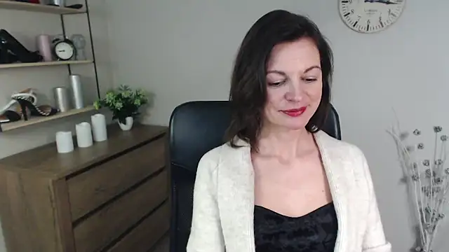 VivianWILD online show from December 2024 02:12:01 PM