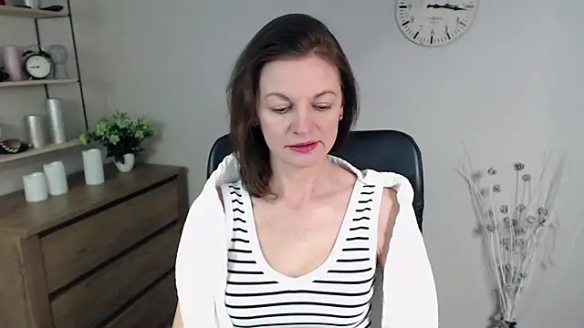 VivianWILD online show from January 2025 06:47:01 AM