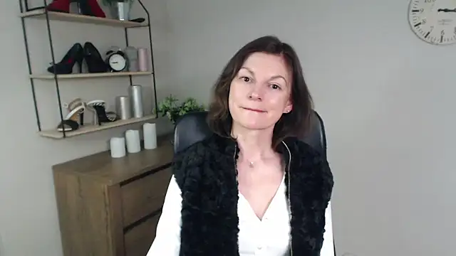 VivianWILD online show from February 2025 10:12:02 AM