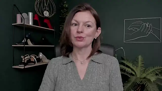 VivianWILD online show from November 2025 06:57:02 AM