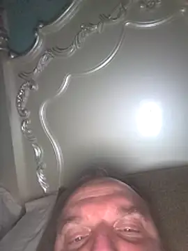 Erick323 online show from February 2026 06:31:01 AM