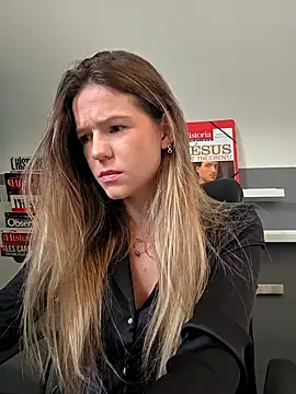 lucie mehott online show from October 2025 06:58:02 AM