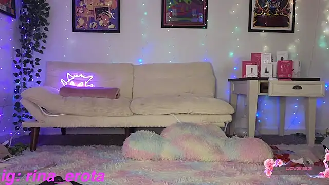 yummyrina online show from February 2026 02:33:01 PM