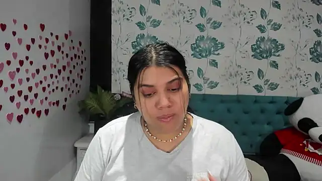 LindaBreeS online show from February 2025 03:30:01 PM