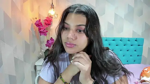 LindaBreeS online show from June 2026 02:10:02 PM