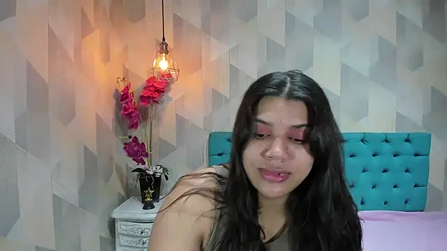 LindaBreeS online show from June 2026 11:31:01 AM