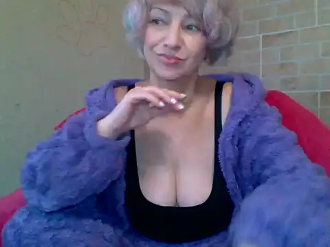 Snapshot of Lorie_Carrie chatting on January 2025 11:03:02 AM Lorie Carrie online show from January 2025 11:03:02 AM