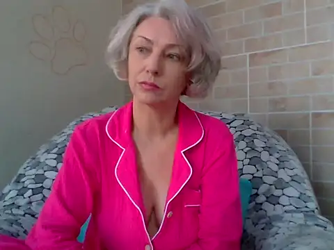 Snapshot of Lorie_Carrie chatting on September 2025 11:22:02 AM Lorie Carrie online show from September 2025 11:22:02 AM