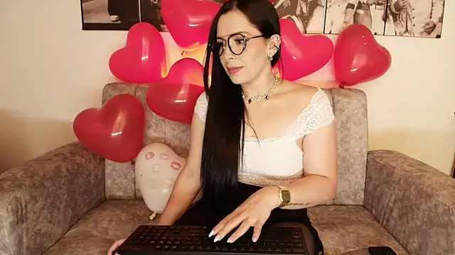 Snapshot of camii_evanss chatting on February 2025 06:19:02 PM camii evanss online show from February 2025 06:19:02 PM