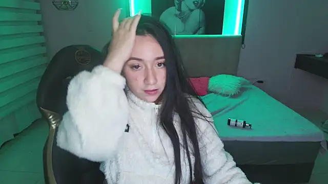 Andrea Ramos online show from February 2025 11:59:02 PM