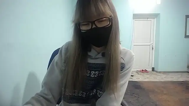 Snapshot of elllaaxx chatting on December 2024 03:56:02 AM elllaaxx online show from December 2024 03:56:02 AM