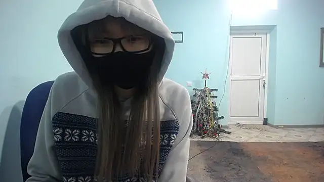 Snapshot of elllaaxx chatting on December 2024 06:10:02 AM elllaaxx online show from December 2024 06:10:02 AM