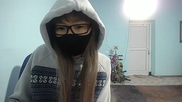 Snapshot of elllaaxx chatting on December 2024 04:22:02 AM elllaaxx online show from December 2024 04:22:02 AM