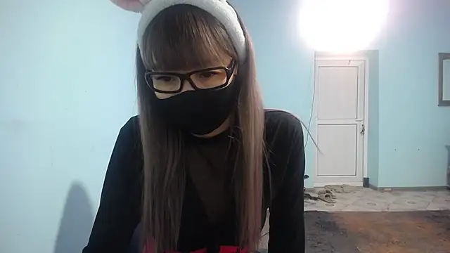 Snapshot of elllaaxx chatting on December 2024 07:11:02 AM elllaaxx online show from December 2024 07:11:02 AM