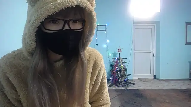 Snapshot of elllaaxx chatting on January 2025 03:35:01 AM elllaaxx online show from January 2025 03:35:01 AM
