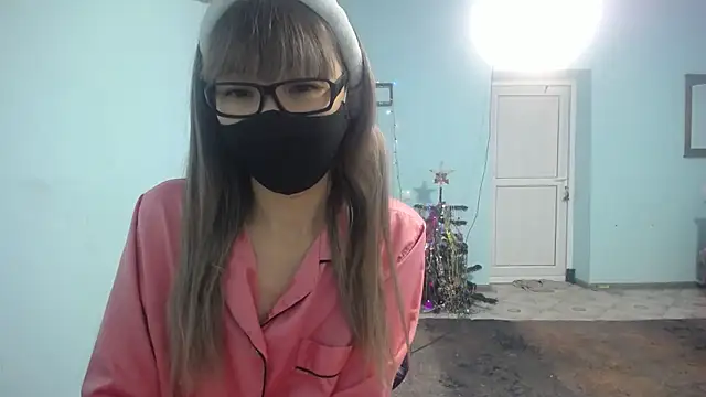 Snapshot of elllaaxx chatting on January 2025 07:27:02 AM elllaaxx online show from January 2025 07:27:02 AM