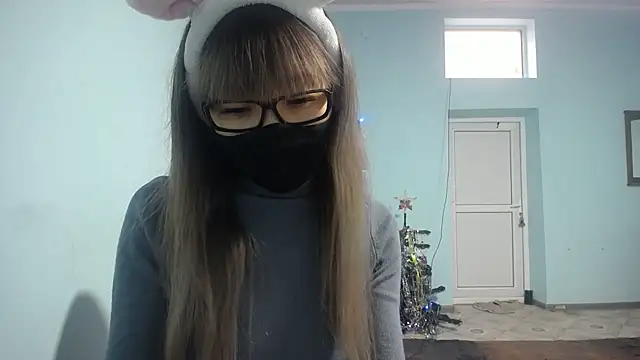 Snapshot of elllaaxx chatting on January 2025 03:50:02 AM elllaaxx online show from January 2025 03:50:02 AM