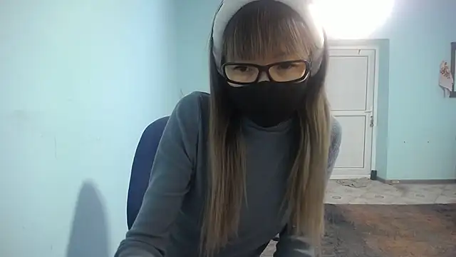 Snapshot of elllaaxx chatting on January 2025 09:49:02 AM elllaaxx online show from January 2025 09:49:02 AM