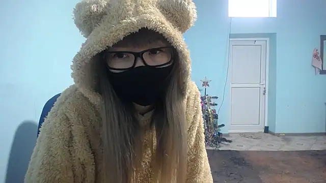 Snapshot of elllaaxx chatting on January 2025 03:22:02 AM elllaaxx online show from January 2025 03:22:02 AM