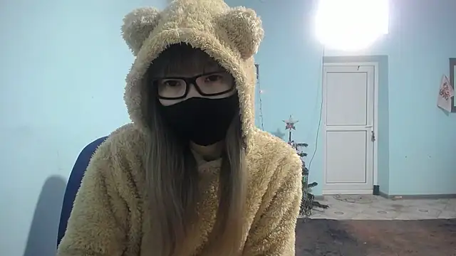 Snapshot of elllaaxx chatting on February 2025 04:25:02 AM elllaaxx online show from February 2025 04:25:02 AM