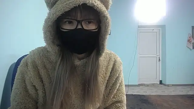 Snapshot of elllaaxx chatting on February 2025 03:53:01 AM elllaaxx online show from February 2025 03:53:01 AM