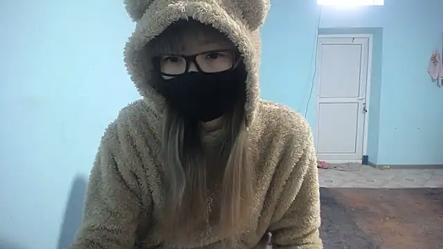 Snapshot of elllaaxx chatting on February 2025 03:12:02 AM elllaaxx online show from February 2025 03:12:02 AM