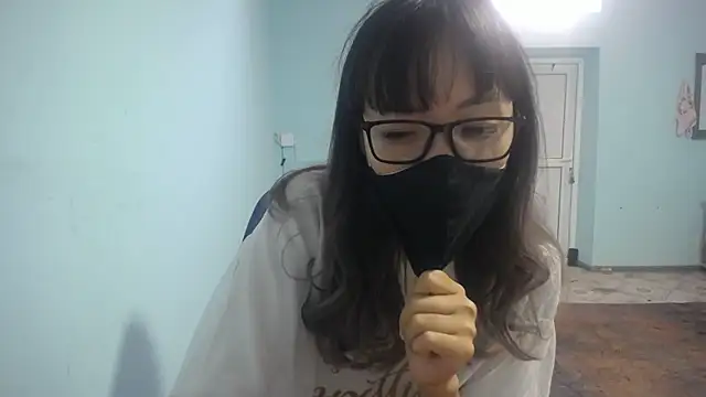 Snapshot of elllaaxx chatting on September 2025 03:50:01 AM elllaaxx online show from September 2025 03:50:01 AM