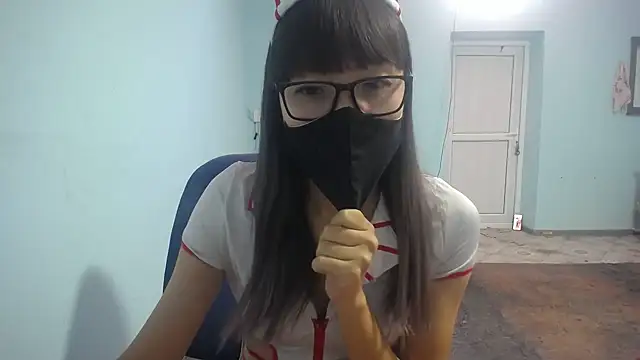 Snapshot of elllaaxx chatting on September 2025 05:28:02 AM elllaaxx online show from September 2025 05:28:02 AM