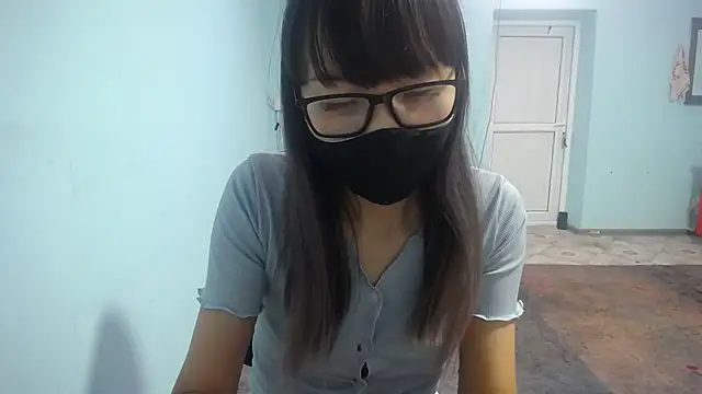 Snapshot of elllaaxx chatting on September 2025 04:27:01 AM elllaaxx online show from September 2025 04:27:01 AM