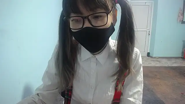 Snapshot of elllaaxx chatting on October 2025 04:21:02 AM elllaaxx online show from October 2025 04:21:02 AM