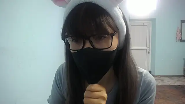 Snapshot of elllaaxx chatting on October 2025 04:26:01 AM elllaaxx online show from October 2025 04:26:01 AM