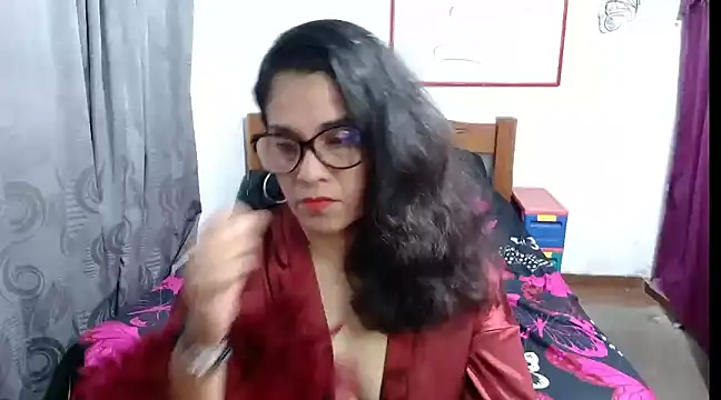 Mistresskloe01 online show from December 2024 12:27:01 PM