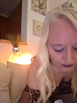 kikkastar online show from March 2026 08:49:03 PM