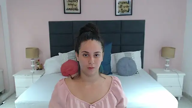 Snapshot of MadisonJenner chatting on December 2024 12:55:02 PM MadisonJenner online show from December 2024 12:55:02 PM