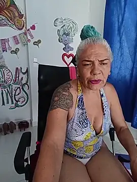 freyadevil333 online show from February 2026 06:11:02 PM