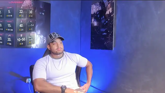 Big furry bear13 online show from September 2025 05:55:02 AM