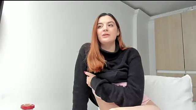 Bellacrox online show from March 2025 10:43:01 PM