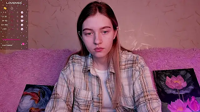 Ksuhesa online show from March 2025 01:39:02 PM