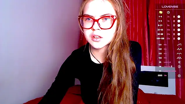 Sarah HS online show from December 2024 01:40:02 PM