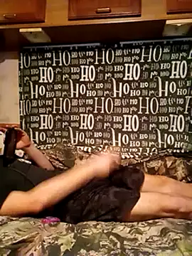 hothippie420 online show from December 2024 03:47:02 AM