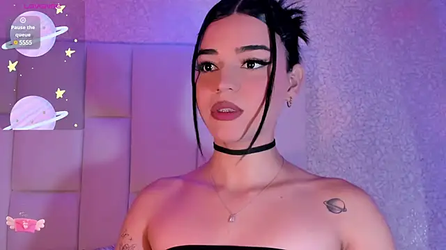 Summer walkerr online show from December 2024 12:24:01 PM