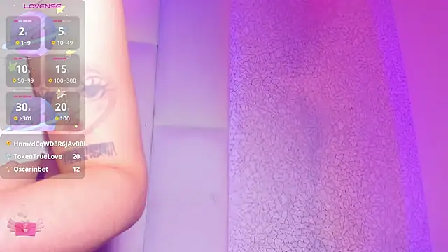 Summer walkerr online show from February 2025 03:48:02 PM