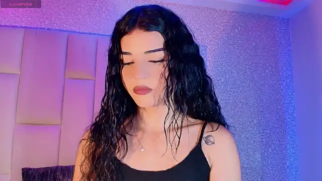 Summer walkerr online show from March 2025 12:45:01 PM