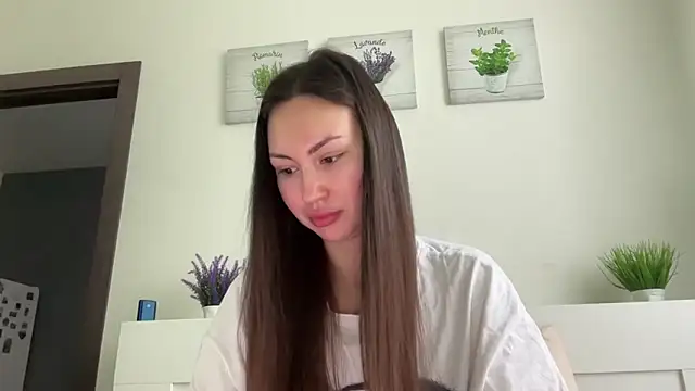 GIGI BENNET online show from October 2025 05:47:02 AM
