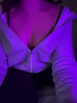 Snapshot of _Anonymegirl chatting on November 2025 08:31:01 PM Anonymegirl online show from November 2025 08:31:01 PM