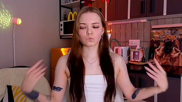 doll lol  online show from December 2025 08:24:02 PM