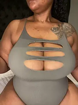 MILL204 online show from October 2025 12:55:01 AM